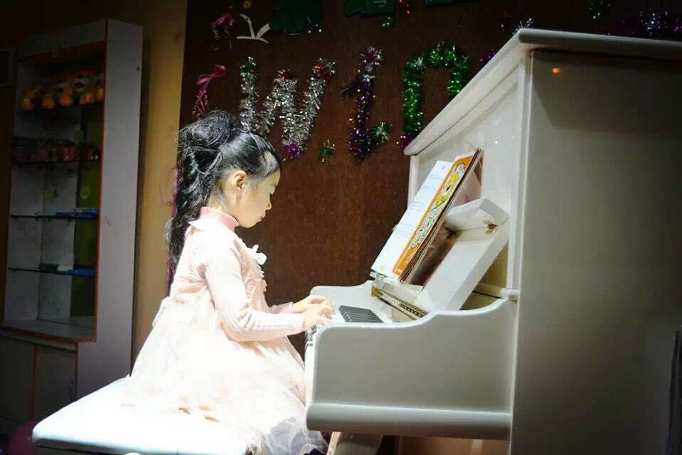 日照樂譜生半小時(shí) 輕松啟蒙，讓孩子愛上彈鋼琴